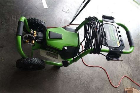 Greenworks Pro 3000 Psi 2 Gallons Gpm Cold Water Electric Pressure Washer Matthews Auctioneers