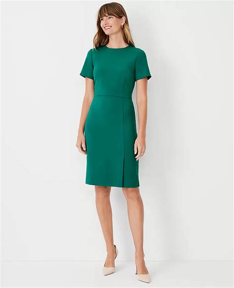 Short Sleeve Sheath Dress