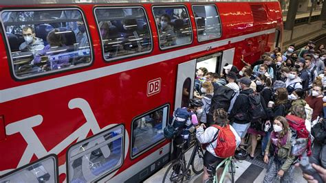 Euro Ticket Sorgt Bei Bahn Angestellten F R Stress Ber Pfingsten Nw De