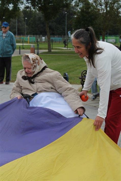 Sprehod Ob Sv Dnevu Alzheimerjeve Bolezni Dom Starej Ih Ob Anov