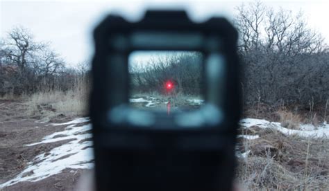 Red Dot VS Holographic Sight Tactical Shooting