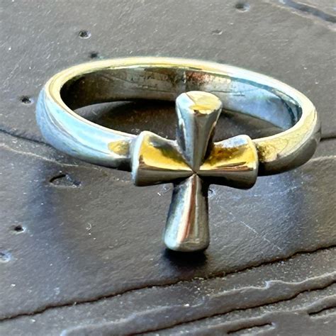 James Avery Retired St Teresa Cross Ring Size Gem