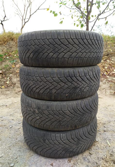 Continental 205/55 R16..