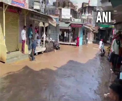 Rajasthan Weather Update राजस्‍थान के बूंदी में आफत की बारिश से दरिया बनी सड़कें नदी नाले उफान