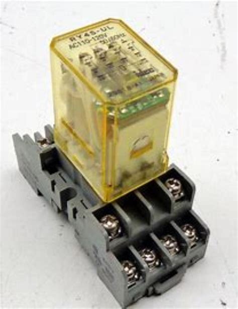 4 Pole Voltage Relays Idec Relay Ru2s A220 At Rs 240 In New Delhi ID