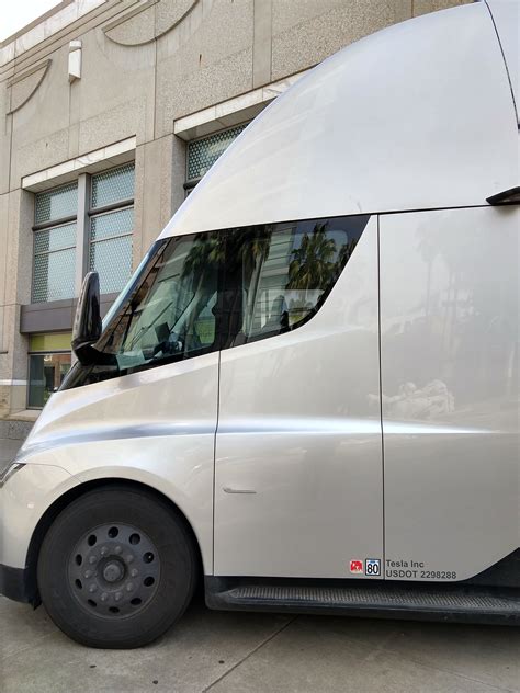 Red And Silver Tesla Semi Trucks Spotted In New Video And Pics