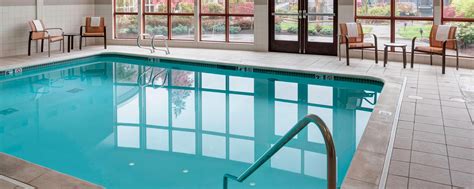 Kirkland WA Hotels With Pool | Kirkland Hotel Gym | Courtyard