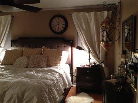 Steampunk bedroom | Steampunk home decor, Home decor, Asian home decor