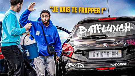 Prank Taguer La Voiture Des Gens Je Me Fais Frapper Youtube