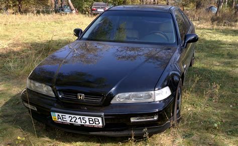 Писать особо не о чем а вот фото можно и поделиться Honda Legend