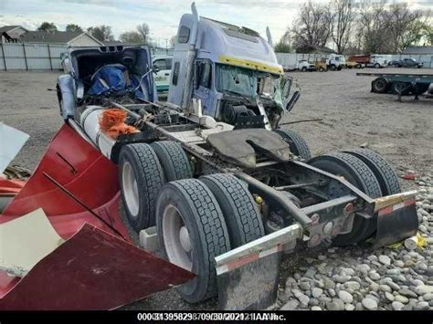 2003 Freightliner CORONADO 132 TPI