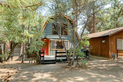 Big Bear Cool Cabins - THE SUGAR LOFT, Cabins, Sugarloaf, United States ...