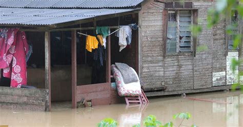 Calon Spm Di Johor Terkandas Banjir Tidak Dapat Duduki Peperiksaan