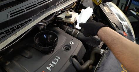 How to change engine oil and filter on CITROËN C4 CACTUS replacement