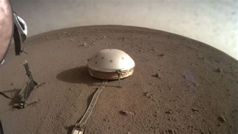 Marsquake Nasas Insight Lander Feels Its 1st Red Planet Tremor Space