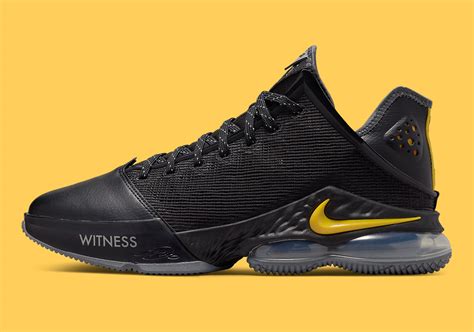 Nike LeBron 19 Low Black University Gold Smoke Grey DH1270-002 ...