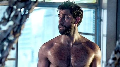 John Krasinski like you've never seen him before in this new photo from ...