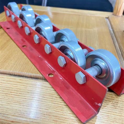 Heavy Duty Steel Track Flow Rail Skate Wheel Conveyor For Conveyor