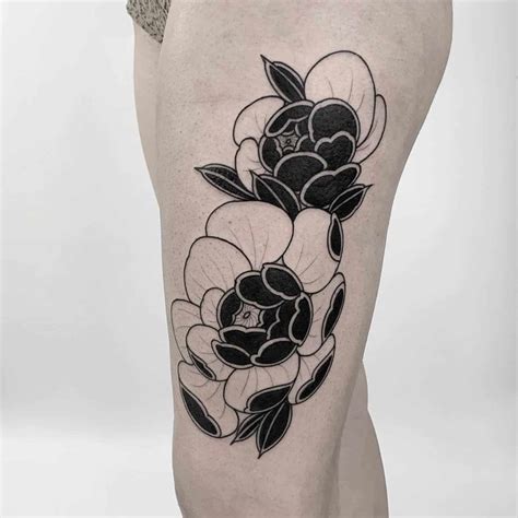 50+ Japanese Flower Tattoo Design Ideas and Their Meanings | Japanese flower tattoo, Black ...