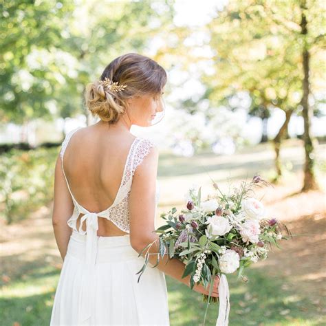 Peigne De Mari E Nilla Avec Joli Feuillage Et Petites Fleurs