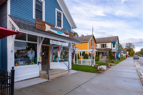 15 Best Beach Towns In Michigan Midwest Explored
