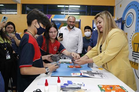 Governo Do Amazonas Entrega Escola Revitalizada E Inaugura