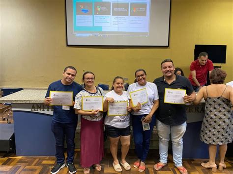 Conselheiros Das Zeis Recebem Certificados Cdvhs