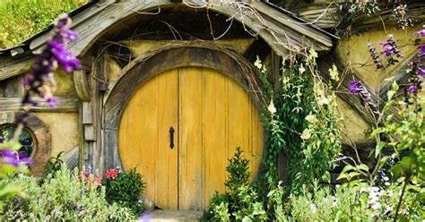 Hobbiton And Waitomo Caves Private Day Tour From Auckland Klook Singapore