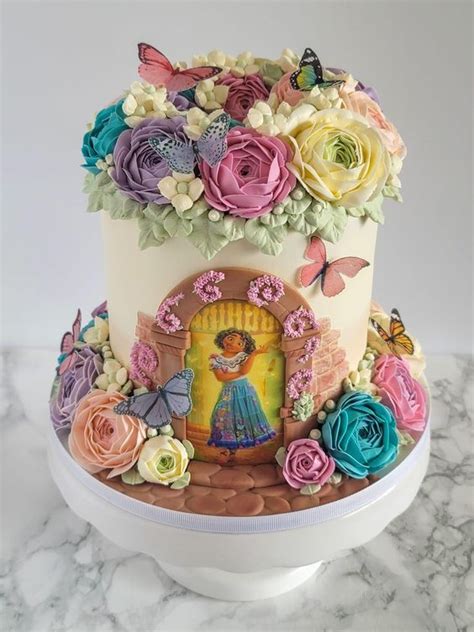 Pin En Encanto Cake