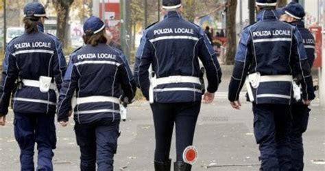 Il Ruolo Delle Divise Della Polizia Locale Nella Cultura E Nell