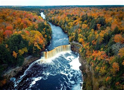 6 Scenic Stops For Fall Color In The Upper Peninsula Michigan