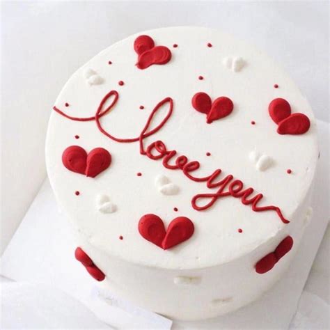 Beautiful Love Heart Cake Winni