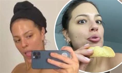 Ashley Graham Strips Naked To Promote Fake Tan And Snacks On Biscuits Daily Mail Online