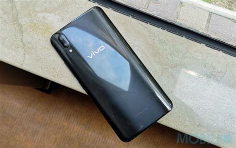 Vivo X21上手：全面屏屏下指紋識別是驚喜，但定價是否過高？ 每日頭條