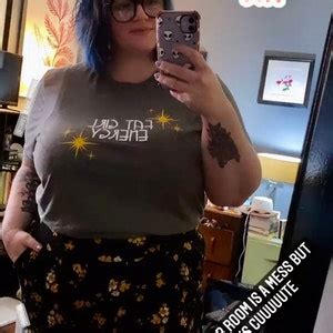 Cosplayer Belle Delphine's Wealth: Fact Vs. Fiction. Image 2