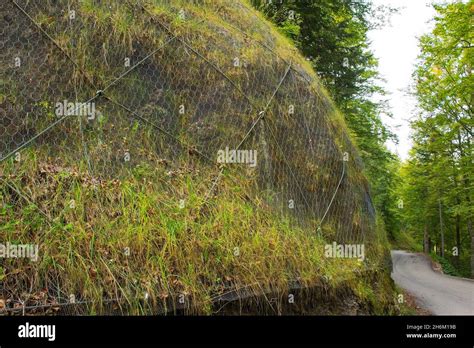 Slope stabilization Fotos und Bildmaterial in hoher Auflösung Alamy