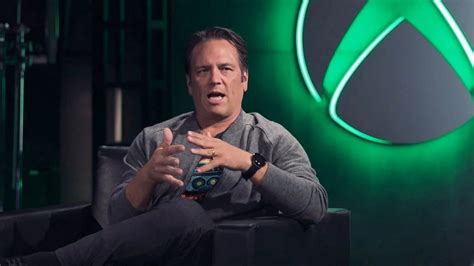 Phil Spencer accusa Sony È un concorrente aggressivo che mina la