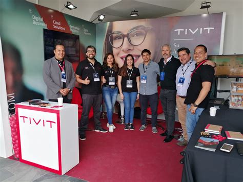 TIVIT CLICKIE JUNTOS EN EL MEJOR EVENTO DE EMPRENDIMIENTO EN PERÚ