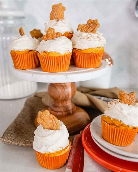 Vegan Pumpkin Cupcakes With Pumpkin Spice Frosting The Edgy Veg