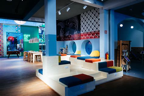 Stayokay Amsterdam Oost Low Budget War Selten So Cool