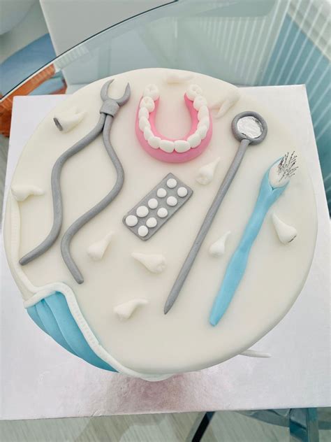 Pin by Ann Perepelytsya on для стоматолога in 2023 Dentist cake Cake