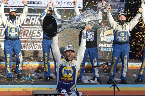 Chase Elliott Wins His First NASCAR Cup Title - alt_driver