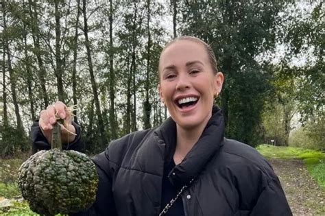 Kate Ferdinand Stuns In String Bikini As She Posts