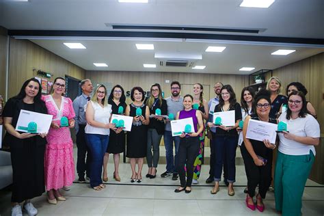 Premiação Do Sinepenopr Reconhece Práticas Inovadoras Da Educação