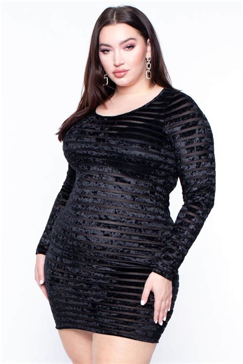 This Plus Size Crushed Velvet Knit Dress Features A Round Neck Long Sleeves An Ultra Lush