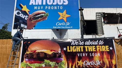 Revuelo En Acapulco Por La Llegada De Carl S Jr Anews