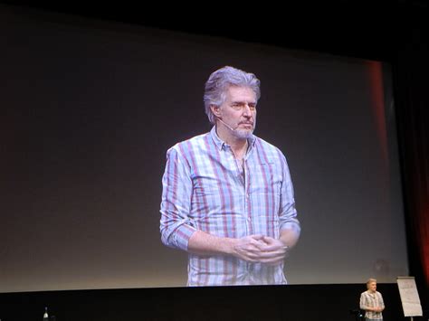 Frank Schätzing über leuchtende Haustiere und Hotels mit Erdblick