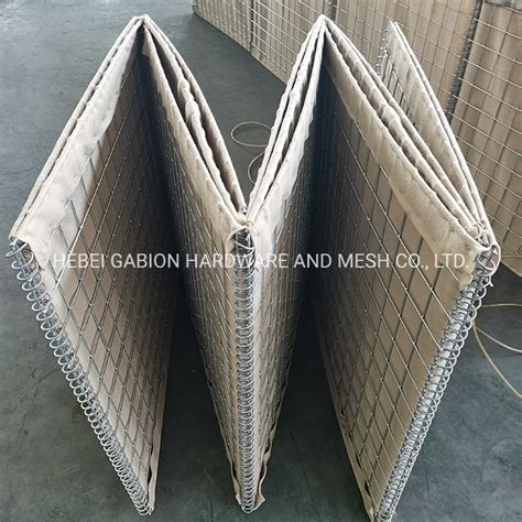 Hot Dipped Galvanized Hesco Barrier Factory China Welded Gabion