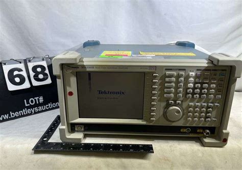 Tektronix Rsa B Realtime Spectrum Analyzer Bentley Associates Llc