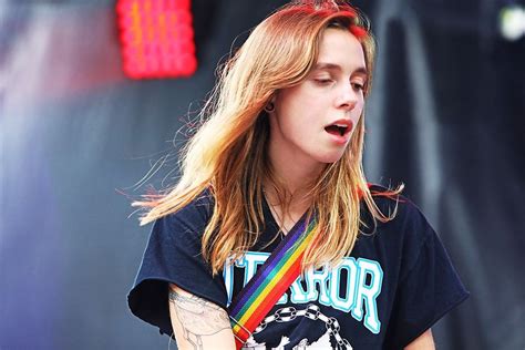 Julien Baker Beautiful Girlfriend Baker Pretty People